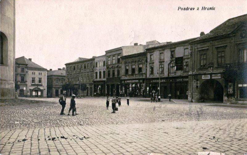 Jižní strana náměstí_1909