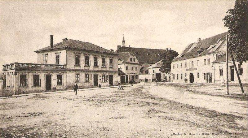 Nám.8.května_1900