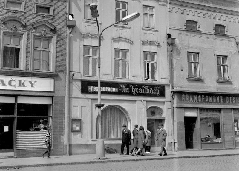 Restaurace Na hradbách_1960